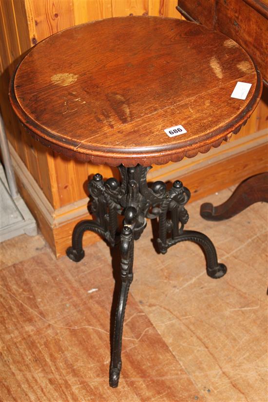 Cast iron base tripod table